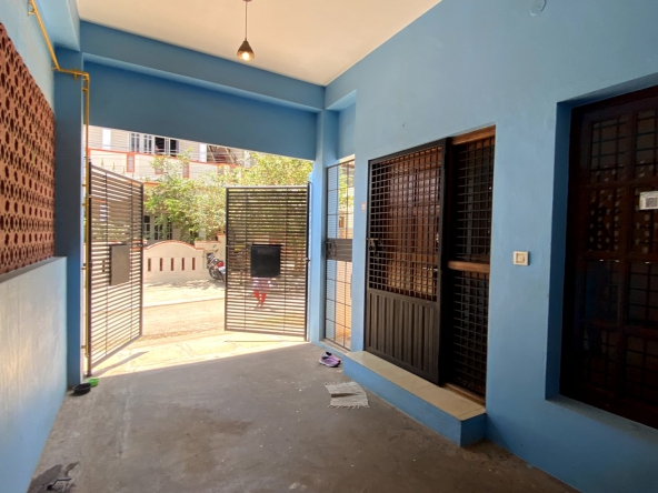 3BHK-3014-House-Parking